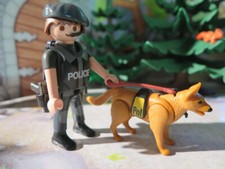 policier SWAT GIGN RAID police intervention 5186 PLAYMOBIL avec chien différent