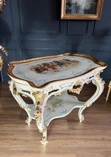 TABLE DE SALON D'ÉPOQUE