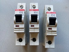 3 x fusibles automatiques ABB