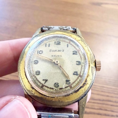 Montre suisse ancienne - montre, summit
