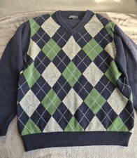 Pull authentique clothing