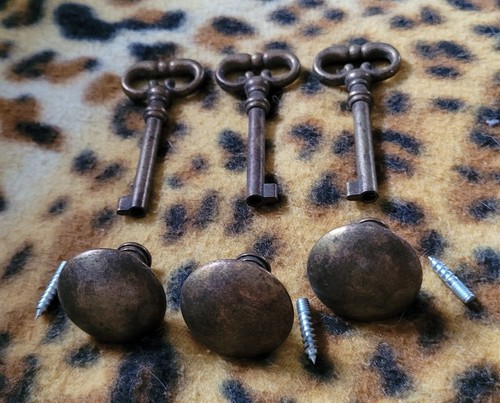 Lot clés boutons en - clés,