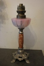 lampe à pétrole verre opalescent rose