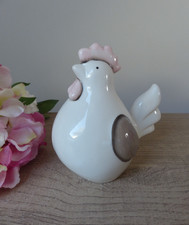 Poule décorative en