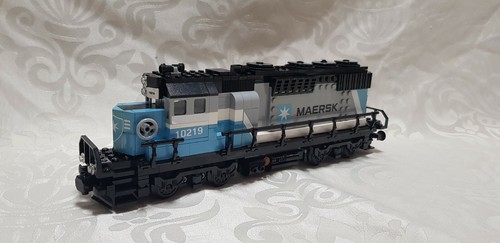 Belle locomotive maersk lego - belle,
