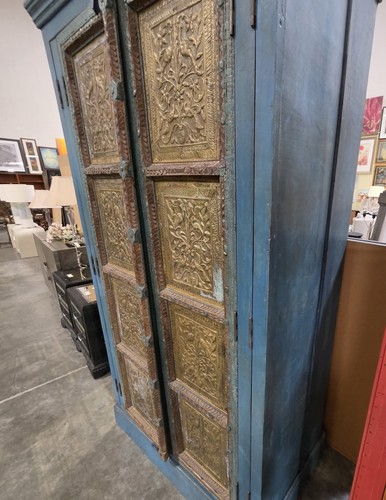 Handcrafted solid wood - wood, armoire