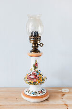Jolie Lampe Vintage Électrique en Faîence Décor Floral Imitation Lampe à Pétrole
