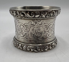 BEAU ROND DE SERVIETTE EN