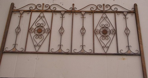 Ancienne grille fer forgé - grille, en