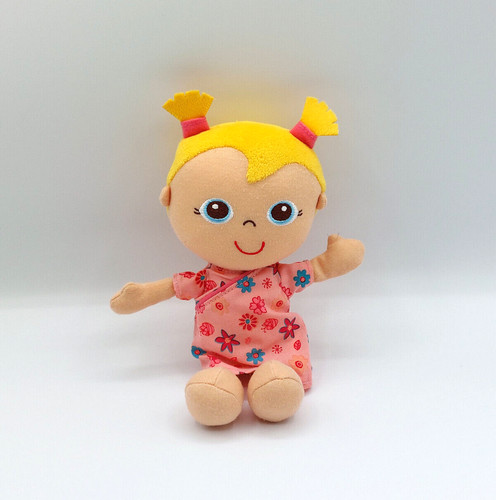 Peluche doudou poupée beige