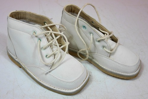 Ancienne chaussure bottine - chaussure,