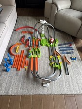 Hot Wheels Mario Kart Circuit Track Set With Extras