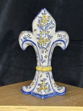 Vase en faïence de Nevers