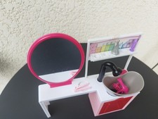 Salon de Coiffure Barbie + Fauteuil + Accessoires (Bac Shampoing) TBE
