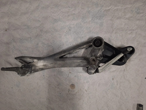 Platine droite ducati 696 - platine,