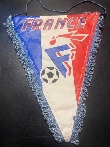 Ancien fanion ecusson football - fanion,