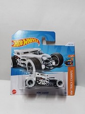 Hotwheels 1/64 🇨🇵 Bone