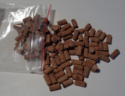 Lot 100 mini - bouchons, en