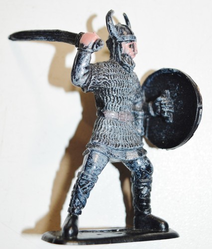 Figurine moyen age hommes - /,