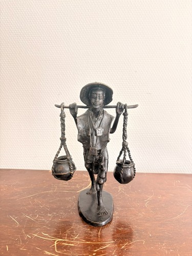 Ancien sculpture porteur eau - ancien, d'eau
