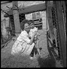 J Woman With Child Aviary