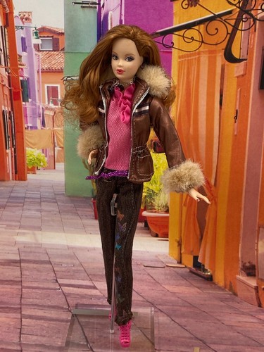 Barbie stefie face garde - face,