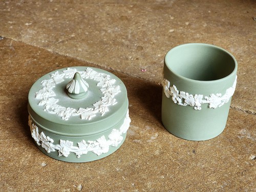Wedgwood ensemble pieces - de, 2