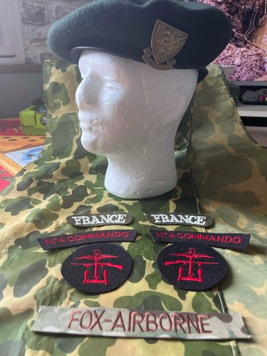 Lot replique des insignes - lot, :