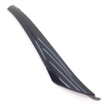 garniture, Montant avant droit