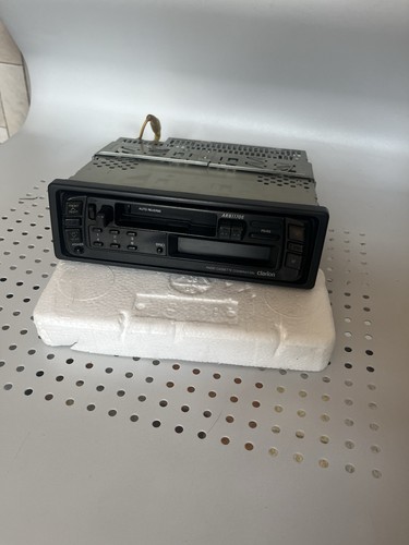 Poste autoradio cassettes - À,