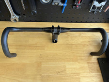 Zipp Service Course SL-70 Ergo Handlebar (44cm) and Bontrager Stem (90mm)