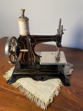 Ancienne petite Baby machine à coudre pour enfant