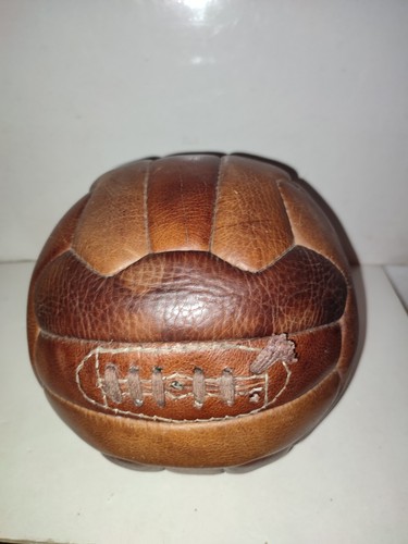 Ancien ballon football - de, en