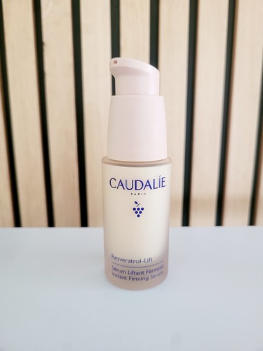 Caudalie resveratrol lift - caudalie,