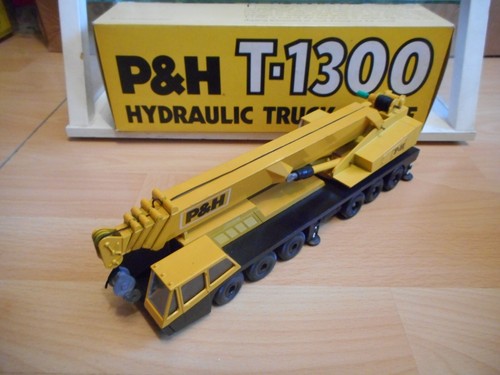 Grue hydraulique pour - , camion