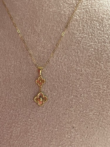 Set carats - set, or