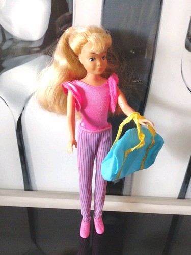 Barbie skipper avec tenue - barbie, de
