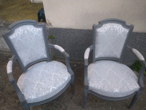 Paire fauteuils anciens - paire,