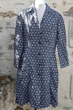 Blouse de travail N°43 en nylon fleurs vintage état d'usage