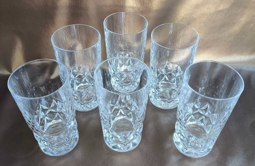 Anciens verres hauts à - verres,