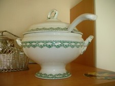 Soupière carlotta boch et louche en céramique blanche sans marque