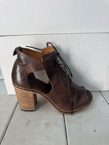 Officine creative trochetto - officine, en