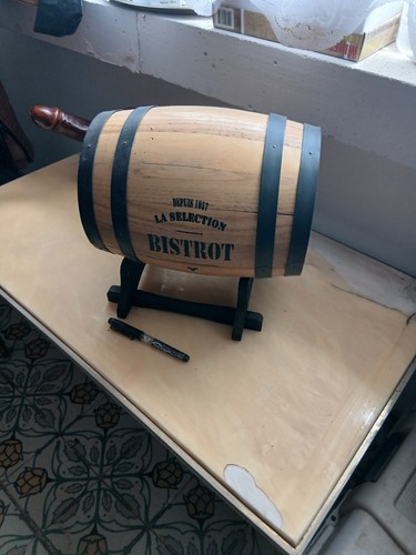 Tonneau bois cachette - tonneau,