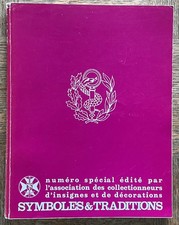 4-LIVRE INSIGNES MILITAIRES