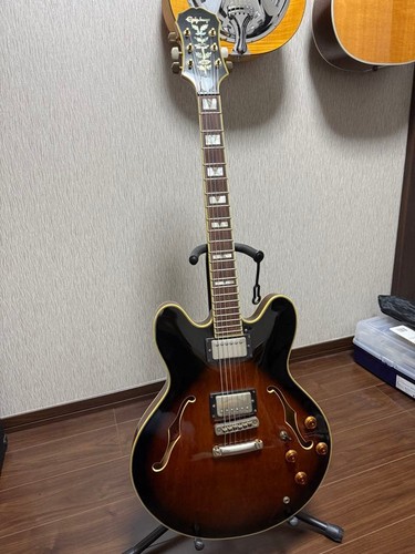 Epiphone sheraton sunburst - epiphone,
