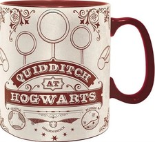 MUG HARRY POTTER - QUIDDITCH AT HOGWARTS / ABYSTYLE, 460 ML, NEUF