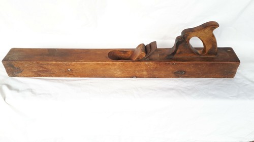 Outil ancien grand rabot - outil,