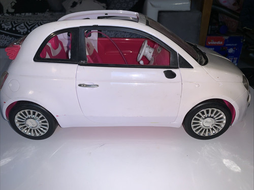 Voiture barbie fiat - voiture,