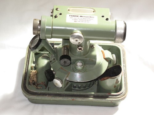 Ancien theodolite geométre - ancien,