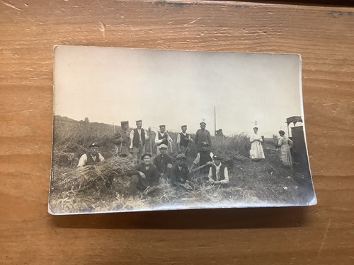Carte photo groupe de - d, un